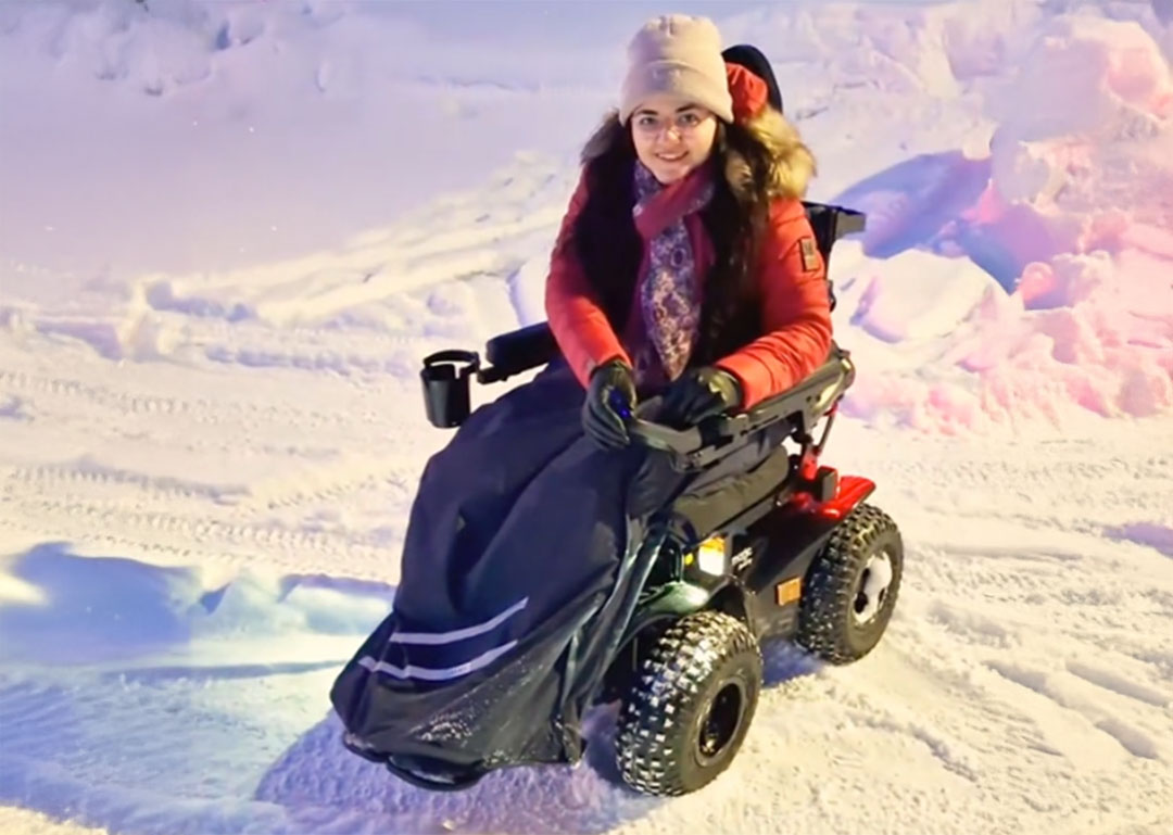 In Norway, Mailen trials her beautiful new Maghic Mobility Extreme X8 in the winter snow